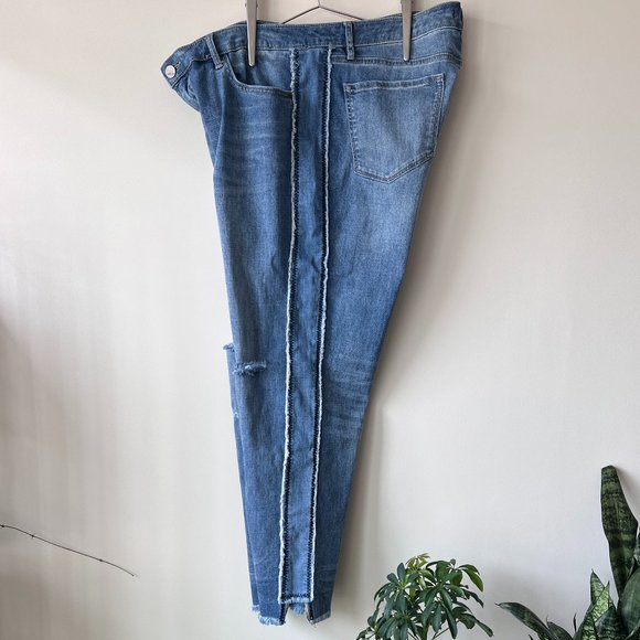 Gently Worn Distressed Dear John Erin Slim Straight HIGHDRIVE Jeans - Picture 11 of 16